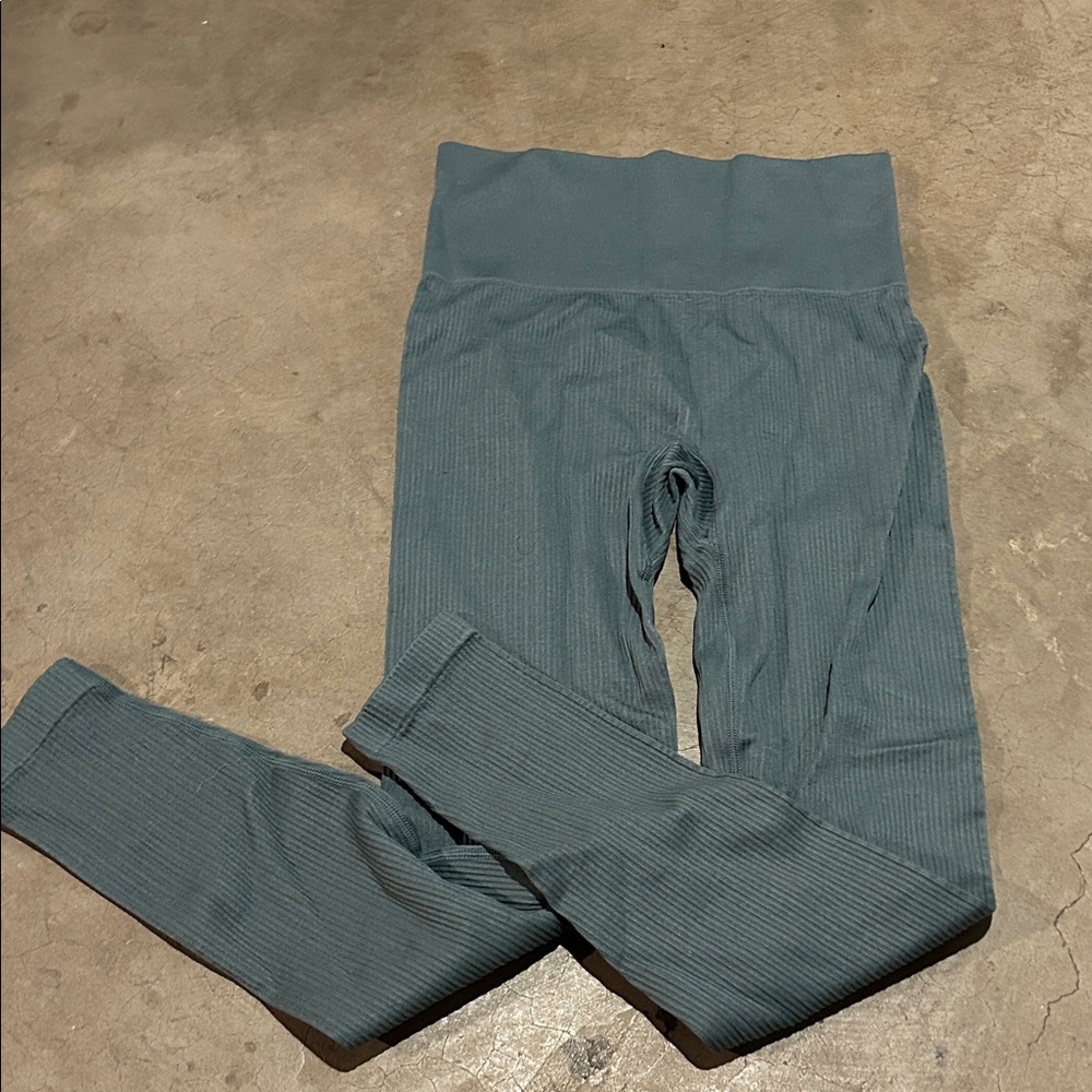 Victoria's Secret Ribbed Leggings in Gray
